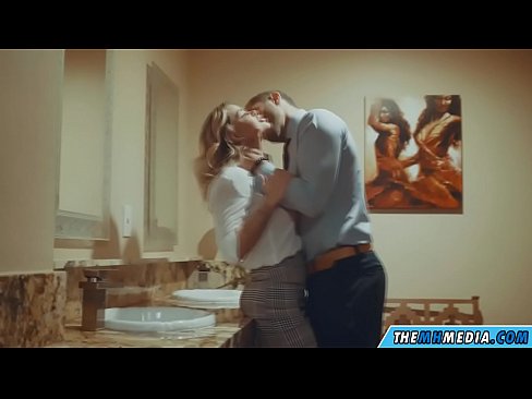 ❤️ Когато наедряла блондинка ви съблазни в обществена тоалетна ☑ Просто порно в bg.xxxnd.ru ❌❤